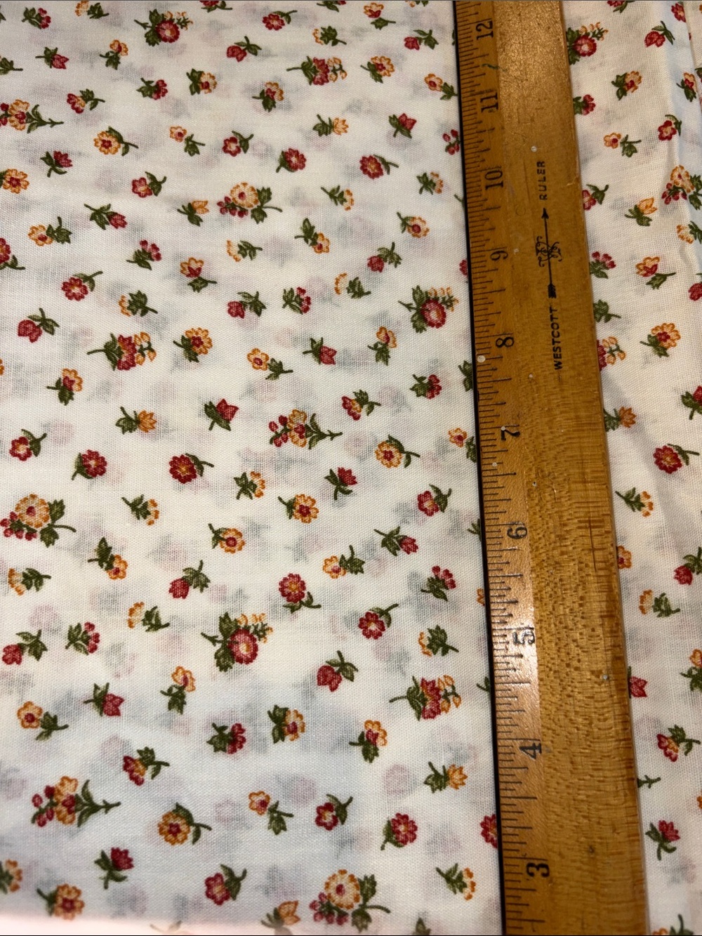 Vintage 70’s White Floral Cotton Fabric 92 x 45 Small Red and Yellow Roses D3